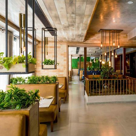 Hotel Kinara Grand Hyderabad Exterior foto