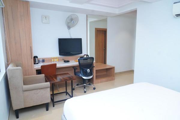 Hotel Kinara Grand Hyderabad Exterior foto