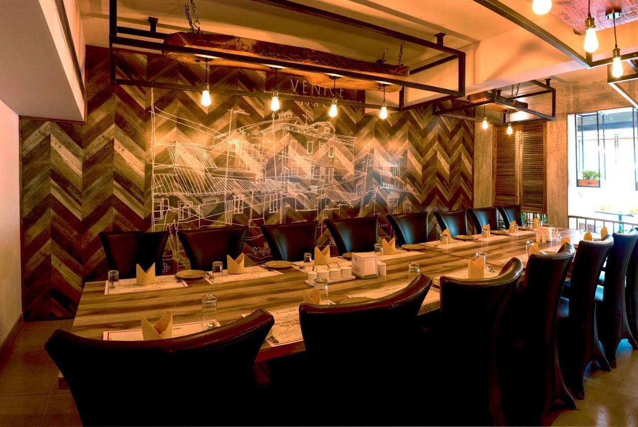 Hotel Kinara Grand Hyderabad Exterior foto